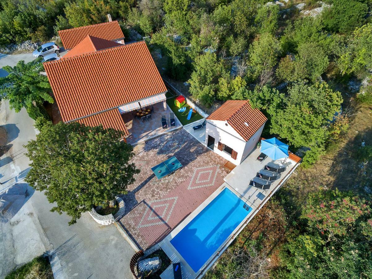 Villa Zvonimir Zagvozd Kültér fotó