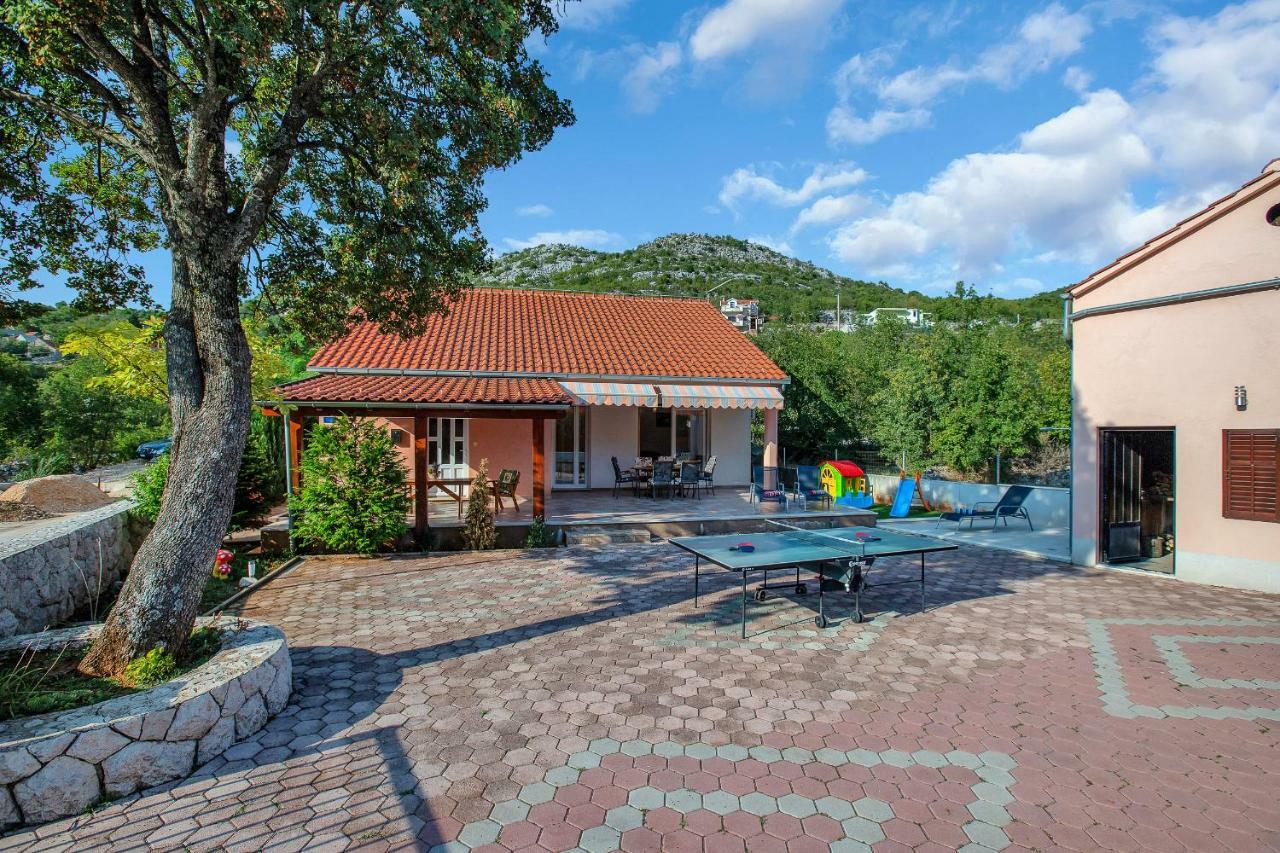 Villa Zvonimir Zagvozd Kültér fotó